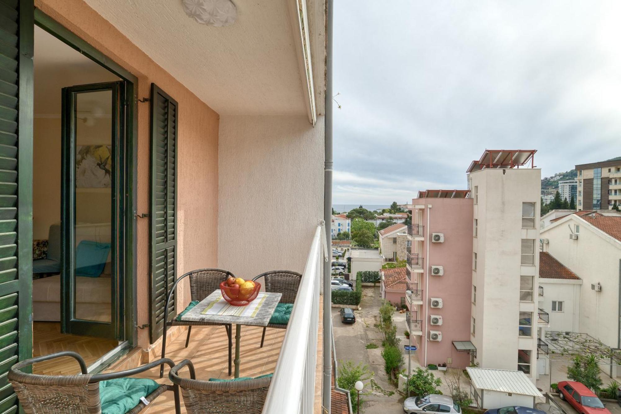 Comfort Apartment Near The Beach บุดวา ภายนอก รูปภาพ