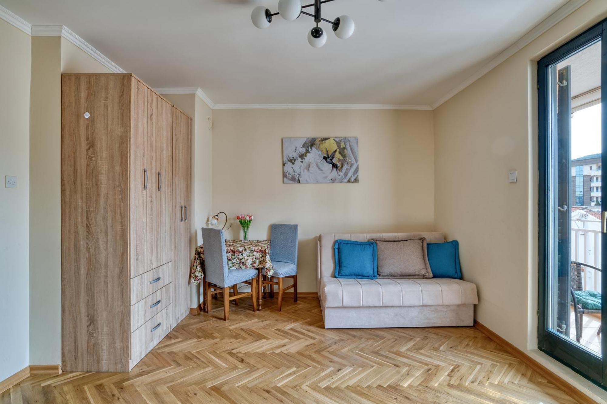 Comfort Apartment Near The Beach บุดวา ภายนอก รูปภาพ