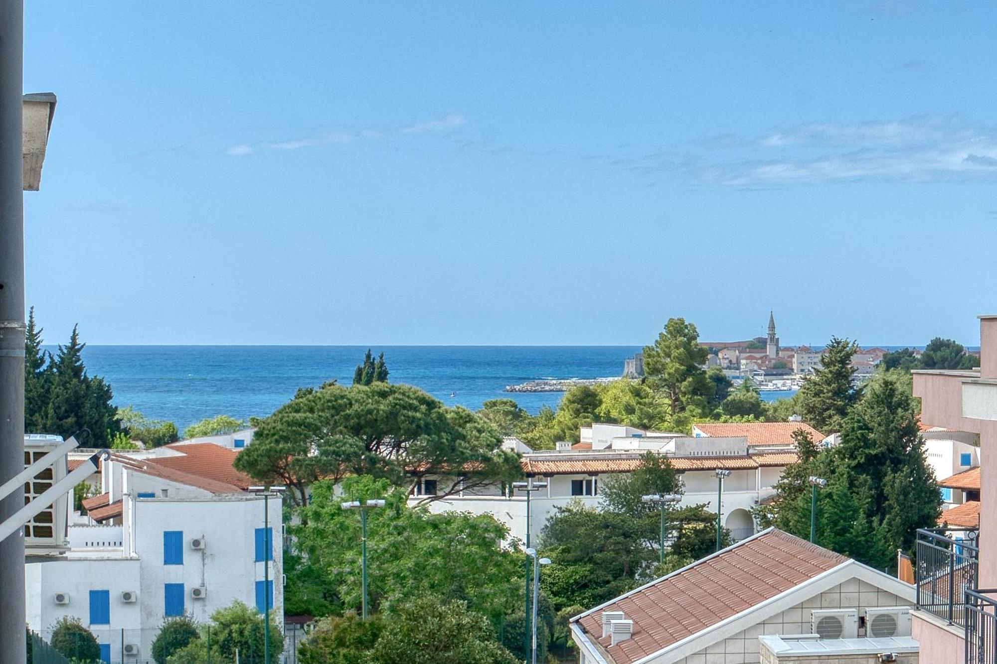 Comfort Apartment Near The Beach บุดวา ภายนอก รูปภาพ