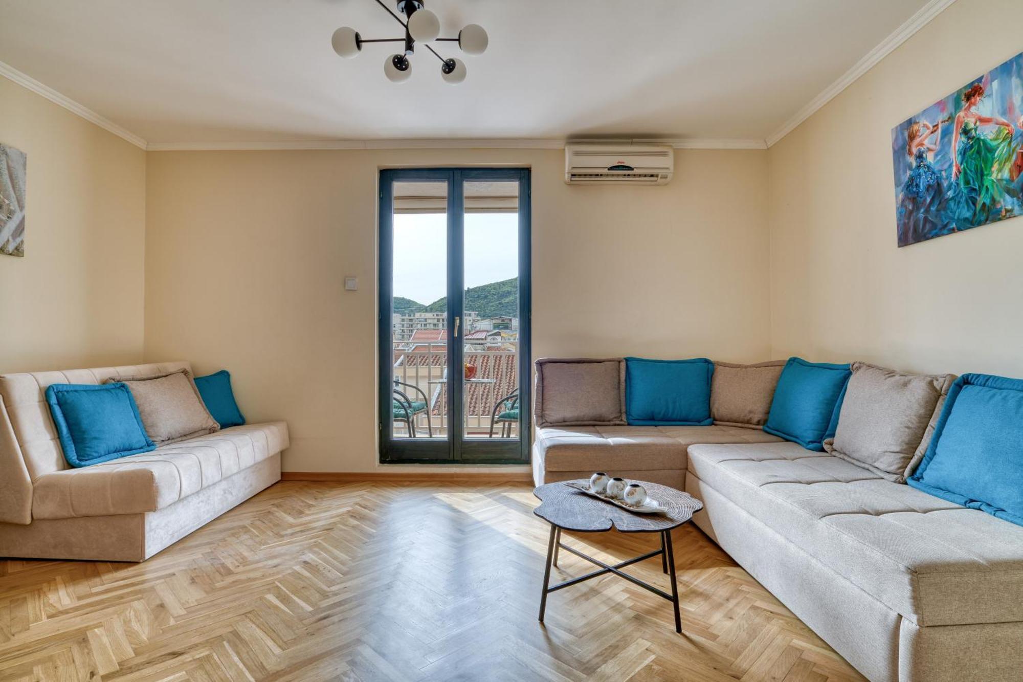Comfort Apartment Near The Beach บุดวา ภายนอก รูปภาพ