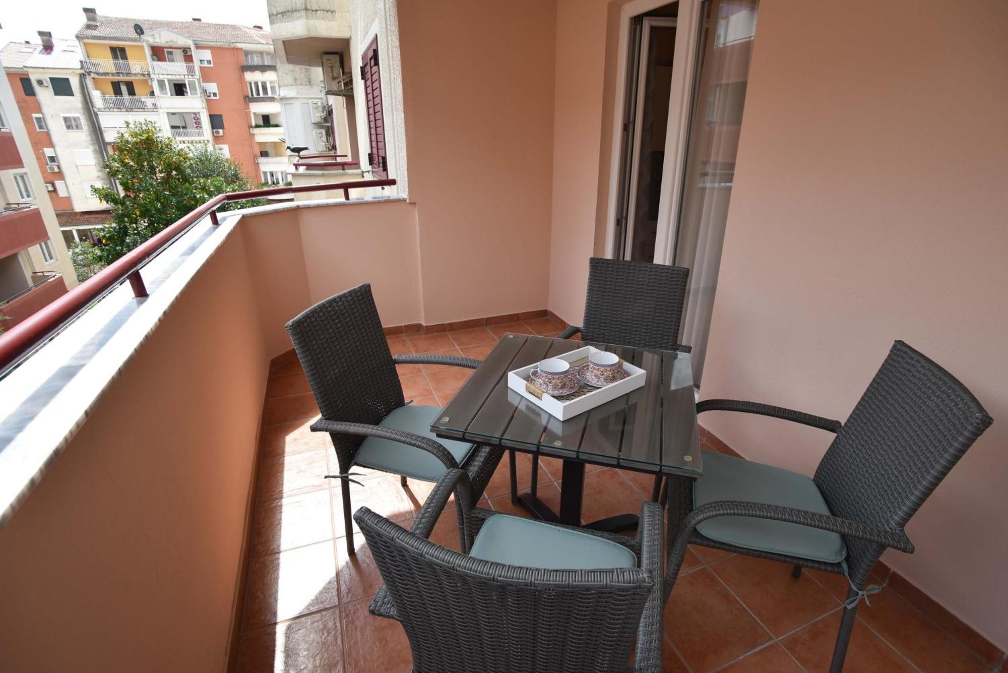 Comfort Apartment Near The Beach บุดวา ภายนอก รูปภาพ