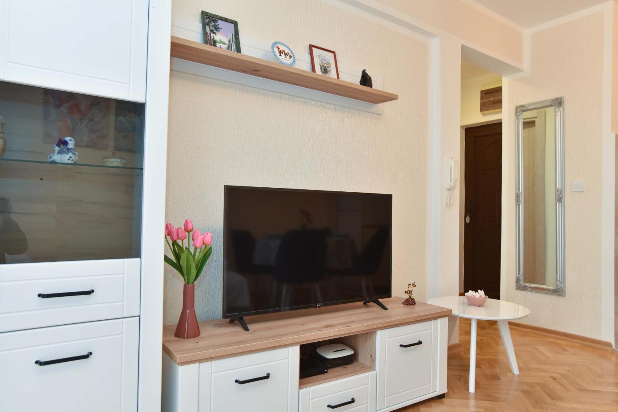 Comfort Apartment Near The Beach บุดวา ภายนอก รูปภาพ