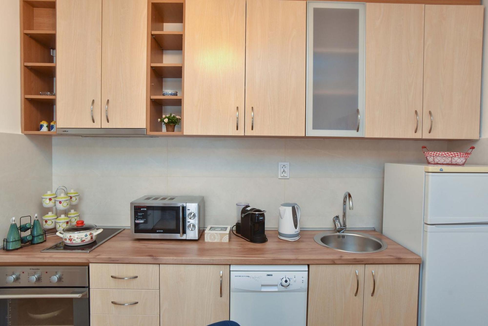 Comfort Apartment Near The Beach บุดวา ภายนอก รูปภาพ